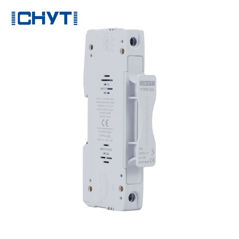 Which fuse is bigger AC or DC?