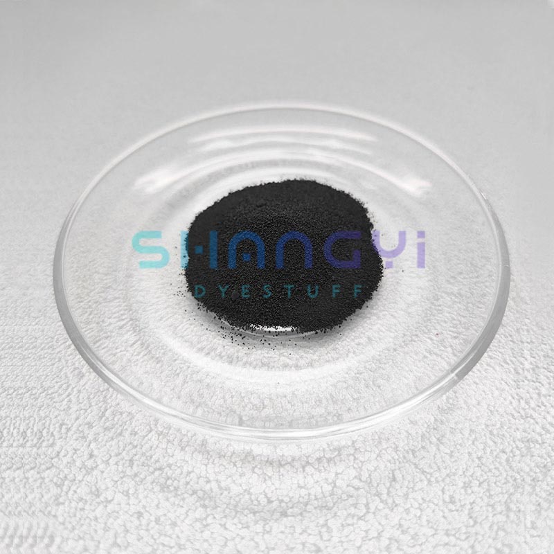 What is the problem of disperse dye?