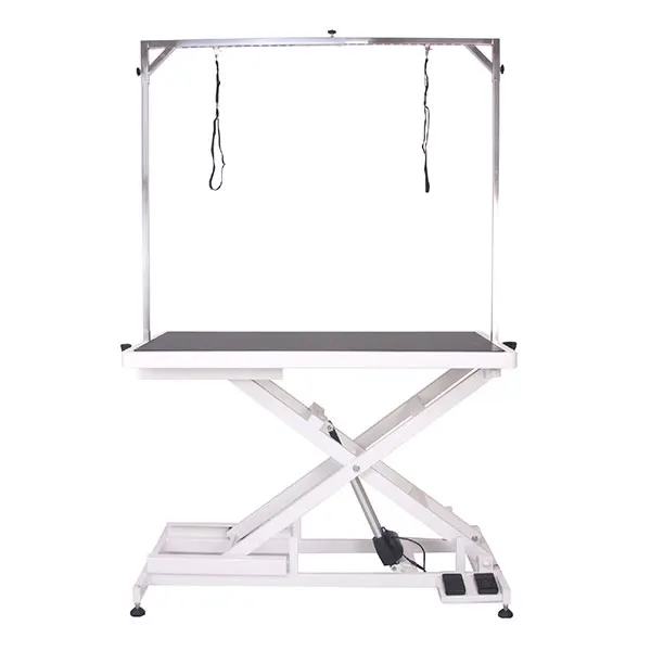The Benefits of Using Pet Grooming Tables for Professional Groomers