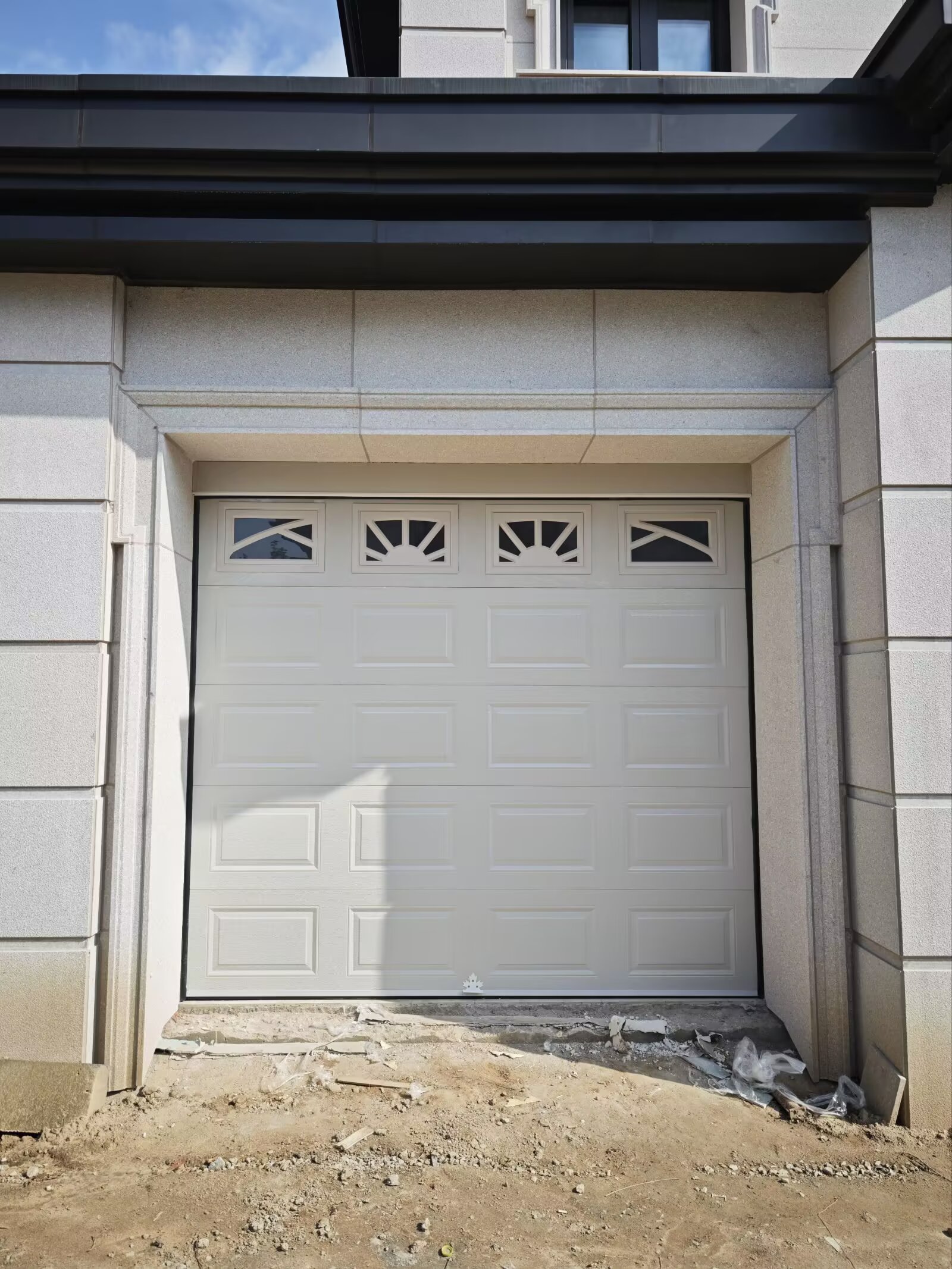 Top Garage Door Factory: Unlocking Search Intent & Semantic Insights for Smart Home Solutions