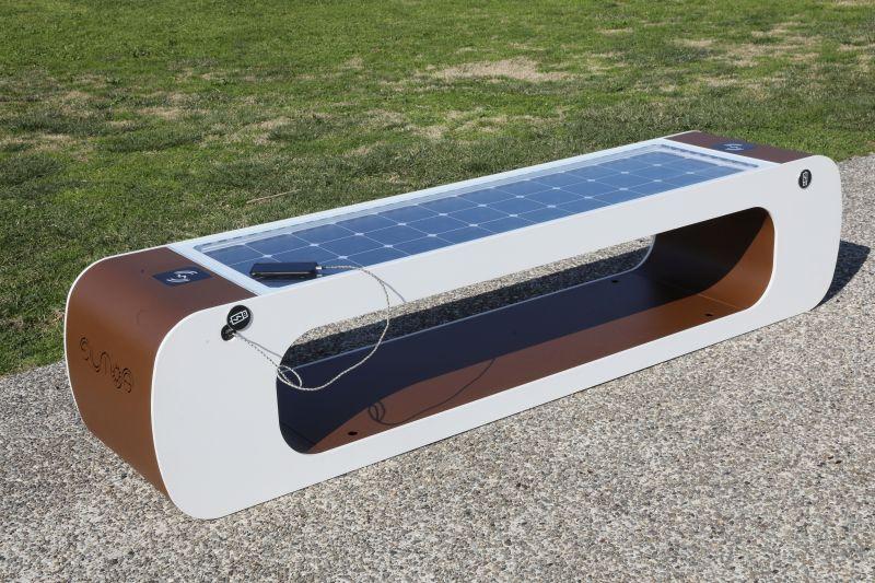 Top 10 Solar Charging Benches to Power Up Your Outdoor Spaces
